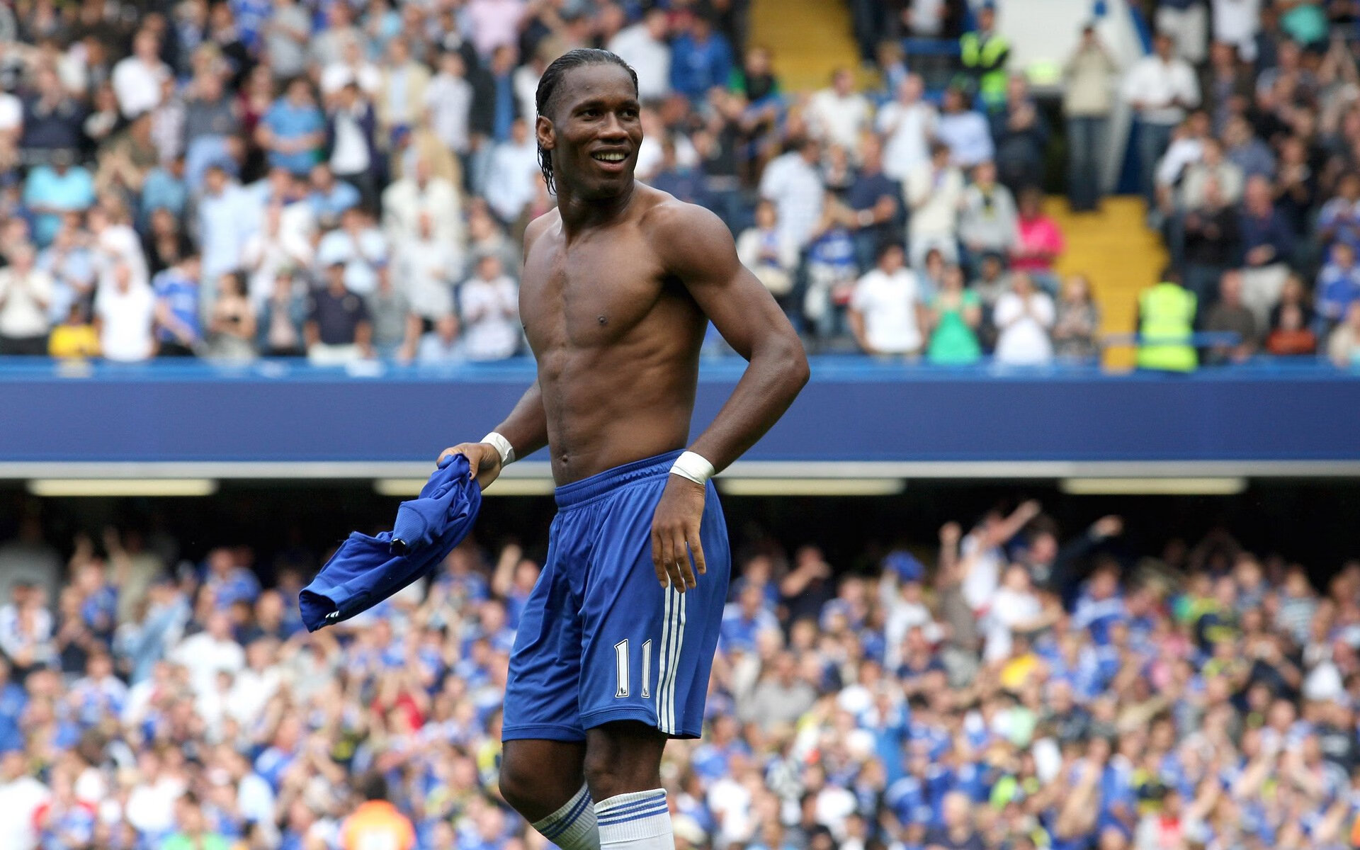 开云首页登录-海港3-0浙江队！最快这晚夺冠，成广州队后，第2支中超3连冠豪门，中超_海港6-1狂胜津门虎夺开门红